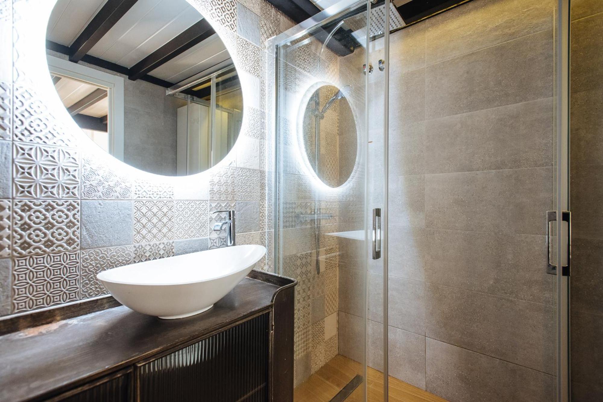 Loft Patricia Nervion Apartment เซบีญา ภายนอก รูปภาพ